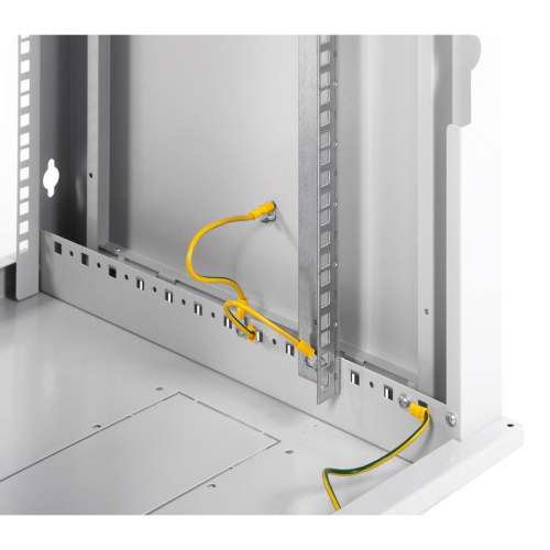 Шкаф коммутационный ЦМО ШРН-ЭКОНОМ ШРН-Э-18.500.1 настенный 18U 600x520мм пер.дв.металл серый