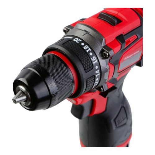 Дрель-шуруповерт Энергомаш ДШ-18 2x2.0Ач, ЗУ