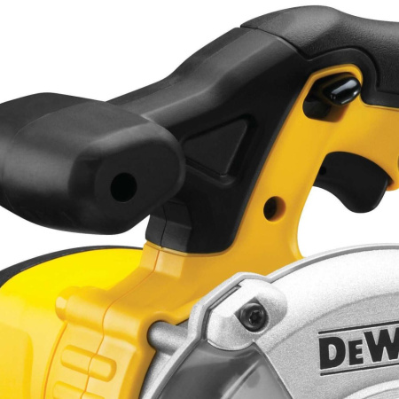 Циркулярная пила DeWalt DCS373N
