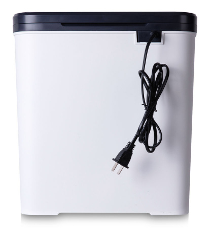 Шредер Deli E9939 белый