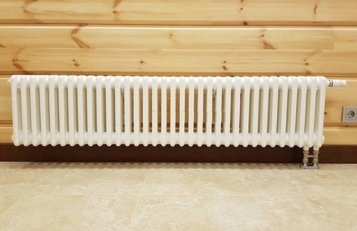 Стальной трубчатый радиатор Zehnder 3037 V001 Charleston 26 секций